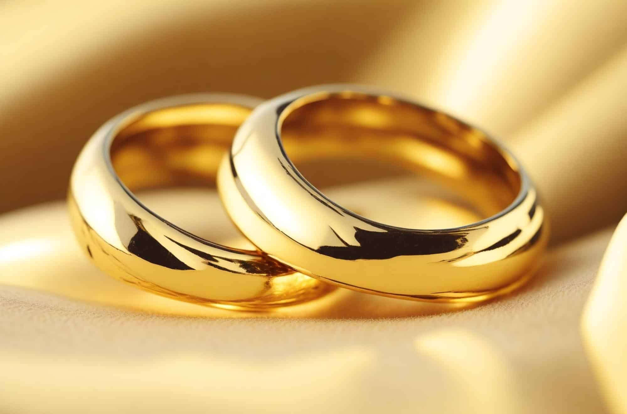 tipos de anillos de oro